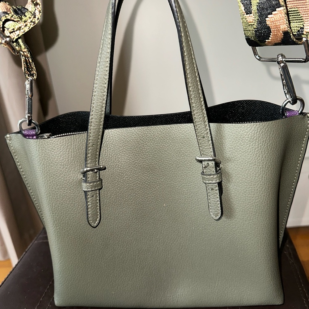 Coach handbag used twice
